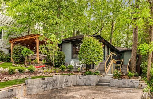 Piedmont Heights House | Pine Lodge Midtown Atlanta - Luxury Oasis, Quiet & Central Location, Beltline & Piedmont Park Steps Away
