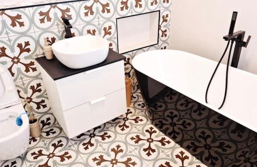 Sinpetru Villa | Pineview Lempes