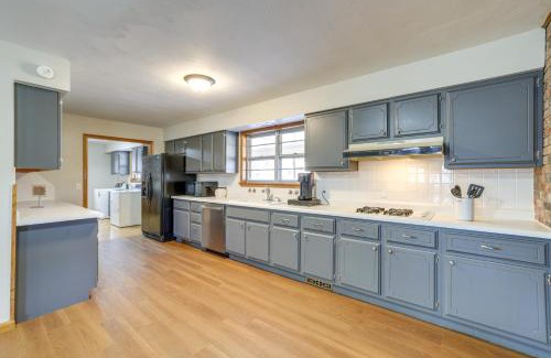 Pineville House | Pineville Home with Fire Pit Less Than Half-Mi to Elk River!