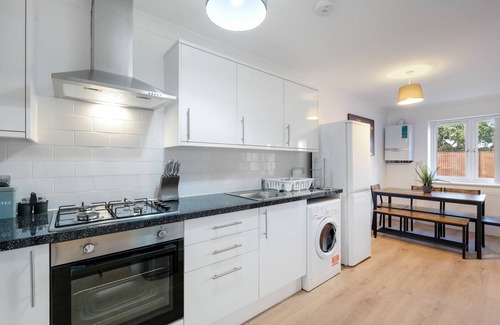 Iver Apartment | Pinewood 2 Bedroom Apartment 02 By Arista Living