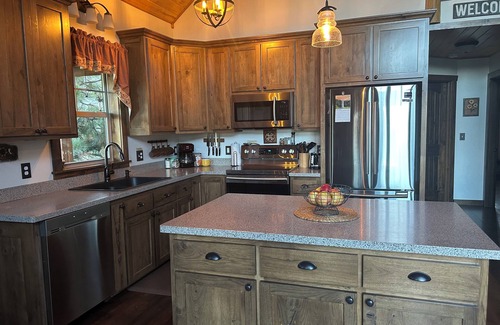 Westcliffe House | Pinewood Haven—Spectacular views & all the comforts of home!