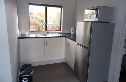 Fairlie Apartment | Pinewood Motels
