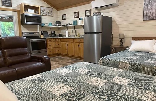Bastrop House | PineyWoods House Forest Retreat