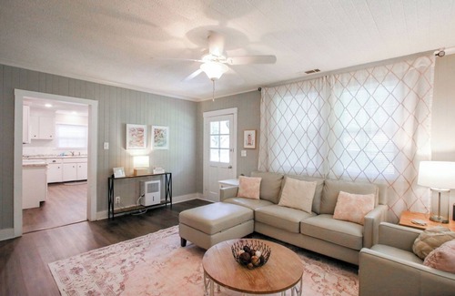 Richmond Hill House | Pink Door Cottage is a storybook cottage close to everything!n