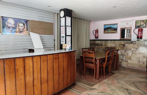 Bhagsu Nag House | Pink White Guest House