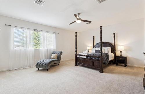 Westwing Mountain House | Pinnacle Breeze-Private Backyard-Mins to Six Flags