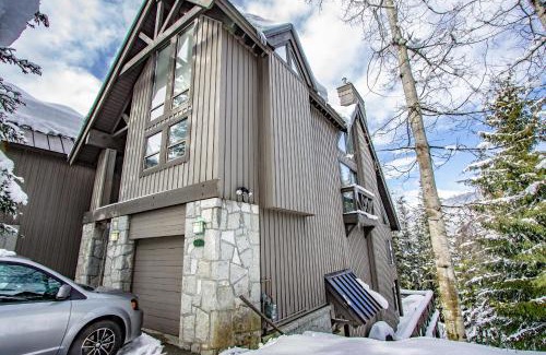 Upper Village House | Pinnacle Ridge 05 - Ski In Ski Out, Private Hot Tub, Gas Fireplace