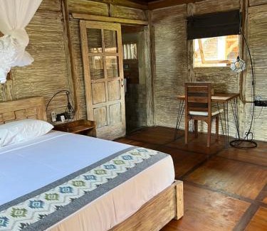 Bukit Bed & Breakfast | PINOKKIO B&B Restaurant