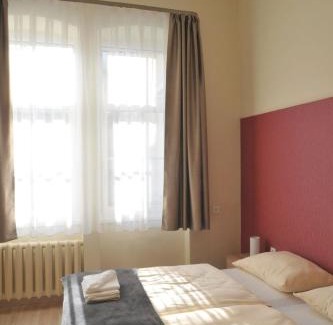 Kalocsa House | Piros Arany Panzió Kalocsa