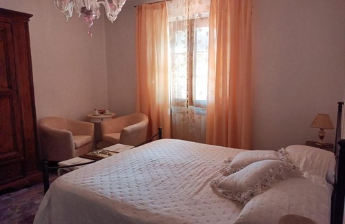 Santa Maria a Monte Bed & Breakfast | Pirro & Sharon House