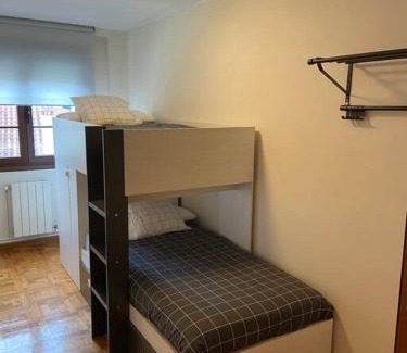 Colombres Apartment | Piso 3 habitaciones, centro de Colombres hasta 8 personas