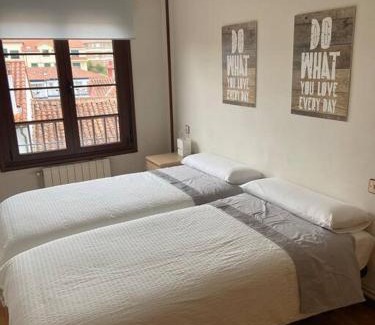 Colombres Apartment | Piso 3 habitaciones, centro de Colombres hasta 8 personas