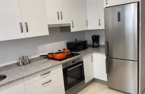 Sigueiro Condo | Piso Nuevo Situación Excelente con Vistas a la Piscina Municipal y Parque
