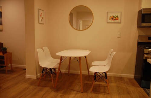 East Liberty Apartment | Pittsburgh Delight - Comfy 2B/1B Apt w/Private Parking, First Floor Unit