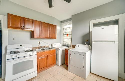 Ross Township Apartment | Pittsburgh Vacation Rental about 6 Mi to Downtown!