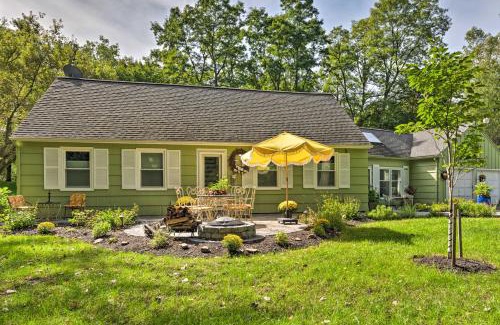 Pittsford Apartment | Pittsford Trolley Home - Near Erie Canal!