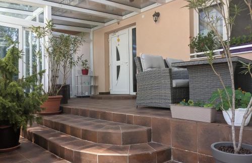 Cachtice House | Pivnička pod Čachtickým hradom