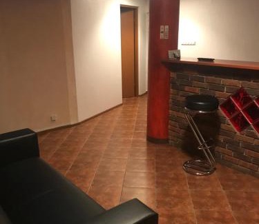Miechow Hostel | Piwnica