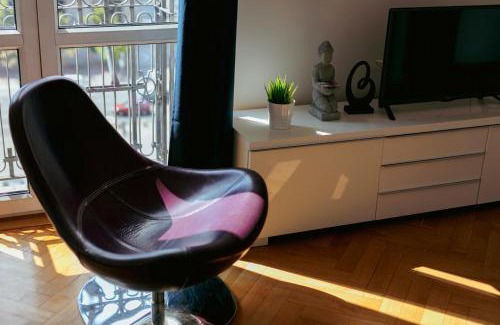 Srodmiescie Południowe Apartment | Plac Konstytucji 6 Grey - Bezpłatny garaż podziemny - Free Parking - Apartament dla 4 osób