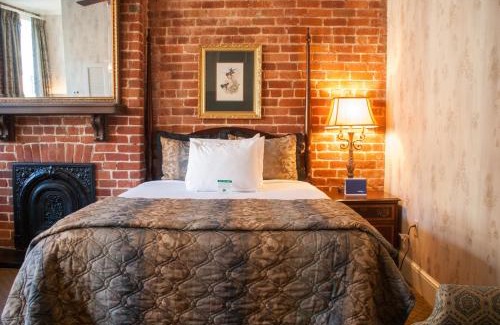 French Quarter Hotel | Place D'Armes Hotel