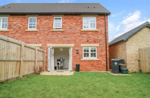 Darlington House | Places to stay in Darlington with Free Parking