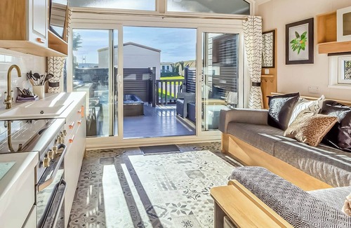 Ayr Cottage | Pladda Pod with Hot Tub S