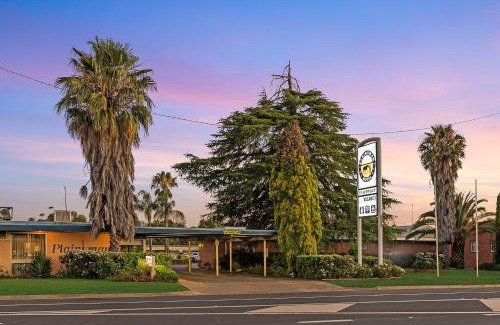 Forbes Hotel | Plainsman Motel