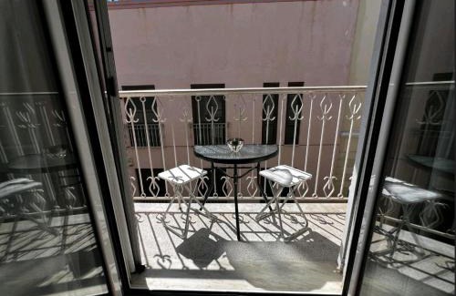 Plaka Apartment | Plaka Luxury Apartment