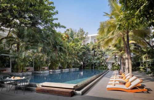 Daun Penh Hotel | Plantation Urban Resort & Spa