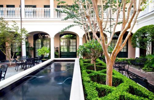 Charleston Historic District Hotel | Planters Inn - Charleston