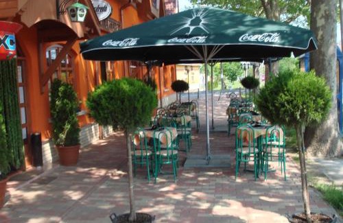 Nagyszenas Bed & Breakfast | Platán Panzió