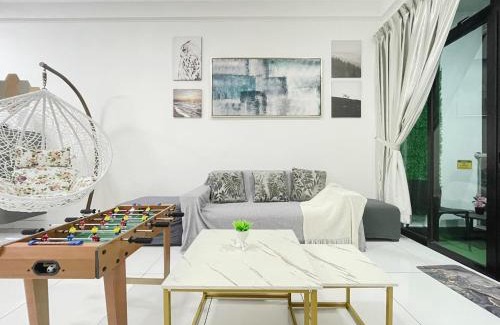 Taman Bukit Mewah Apartment | Platino up to 10 Pax, Few steps to paradigm and Escape JB