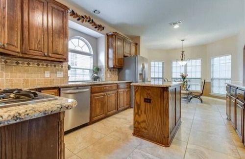 McKinney House | Play, Relax and Detox in a beautiful 5 bedroom home with outstanding amenities!