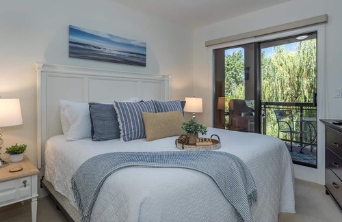 South Pandosy Condo | Playa del Sol Creek Side Getaway!