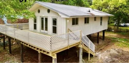 Dauphin Island House | Playing Hookie LLC