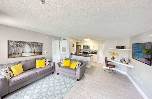 Kissimmee Condo | Playing Hooky Summary