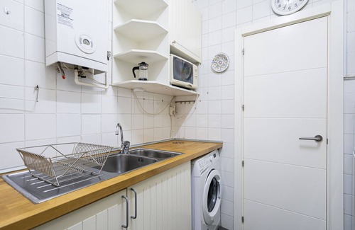 Moncloa - Arguelles Apartment | Plaza de España Madrid Centro (JAM472C)