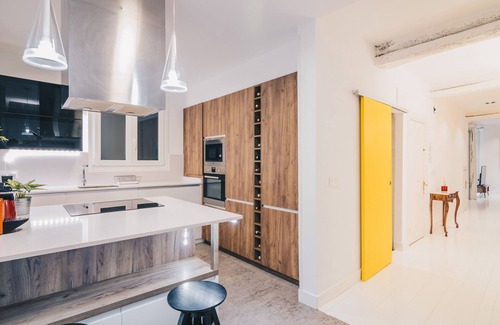 Casco Viejo Apartment | Plaza Nueva apartment
