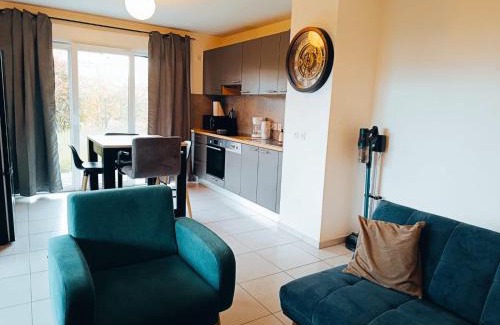 Douvaine Apartment | Pleasant Garden