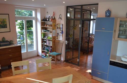 Valros House | Pleasant House in Winemaker Village, Big Garden, Many Games