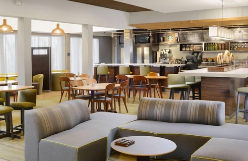 North Dallas Apartment | Pleasant Stay, Convenient Location! 2 Pet-friendly Units, Parking, Pool!