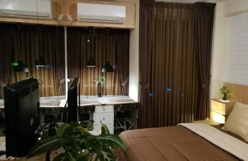 Kelapa Gading Timur Apartment | Pleasant Tifolia Studio Cozy Room In Kelapa Gading
