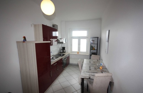 Neuschonefeld Apartment | Pleisse - Romantic Apartments in Leipzig, *2km to the city center*