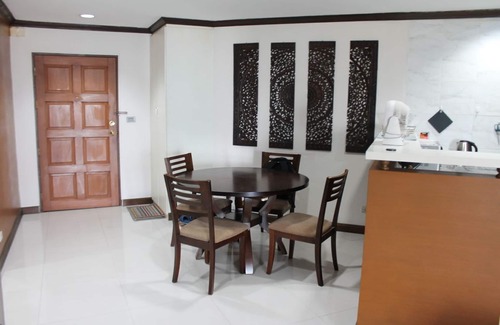 Makkasan Condo | Ploenchit Superb Location, 86sqm, nearby Bumrungrad Hospital - minimum 30 days