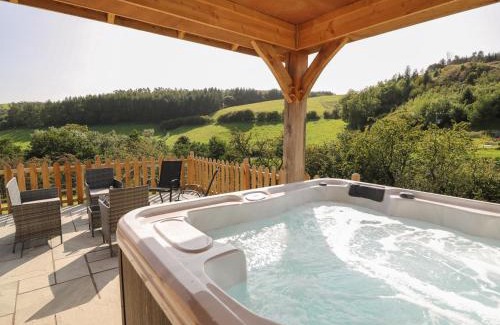 Bleddfa House | Ploony Hill Cabin