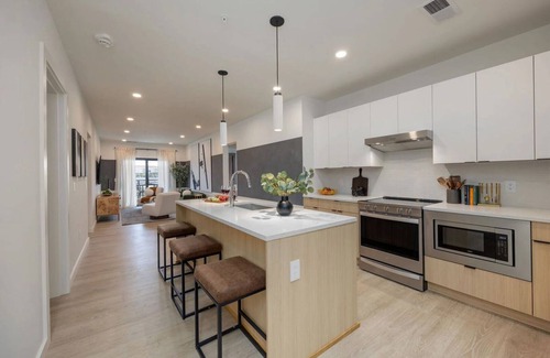 The Gulch House | Plush Haven-2 Unit Combo-Walk To Broadway