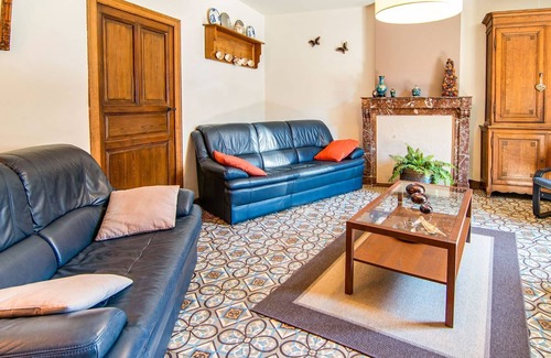 Tombeek House | Plush Holiday Home in Matagne-La-Petite with Private Garden