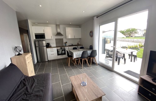 Plouarzel House | PLZ15 Recent house, 4 people, close to the beaches