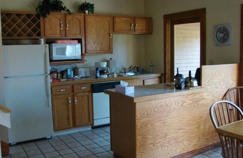Shawnee On Delaware Condo | Pocono 2 Bed Condo ~Hot Tub ~ Pools~ Mini Golf ~ Tons of Amenities!