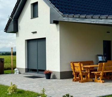Mirsk House | Pod Izerskim Niebem - kameralny domek z balią, w sąsiedztwie Świeradowa-Zdroju